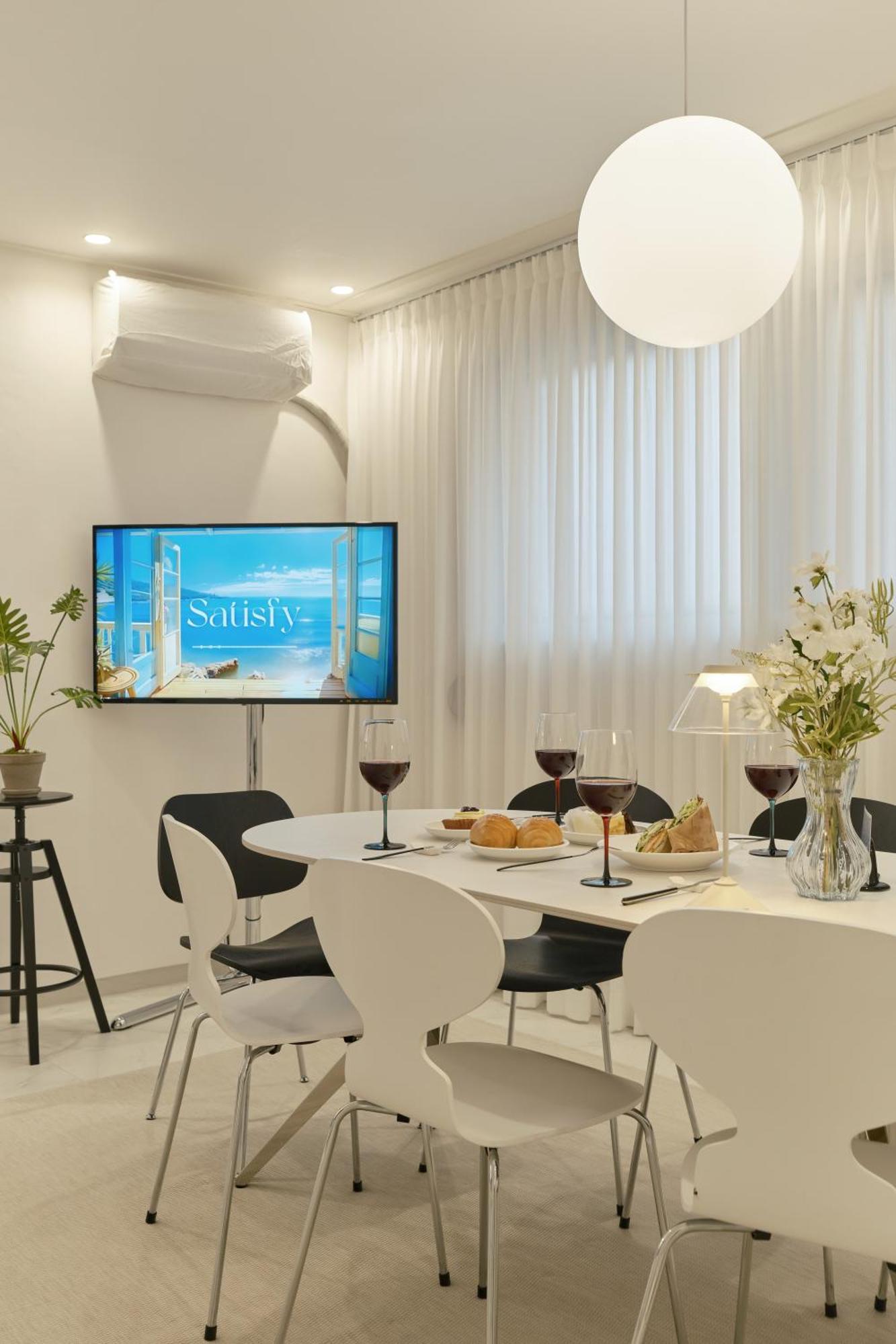 Serenoa Hapjeong * Seoul